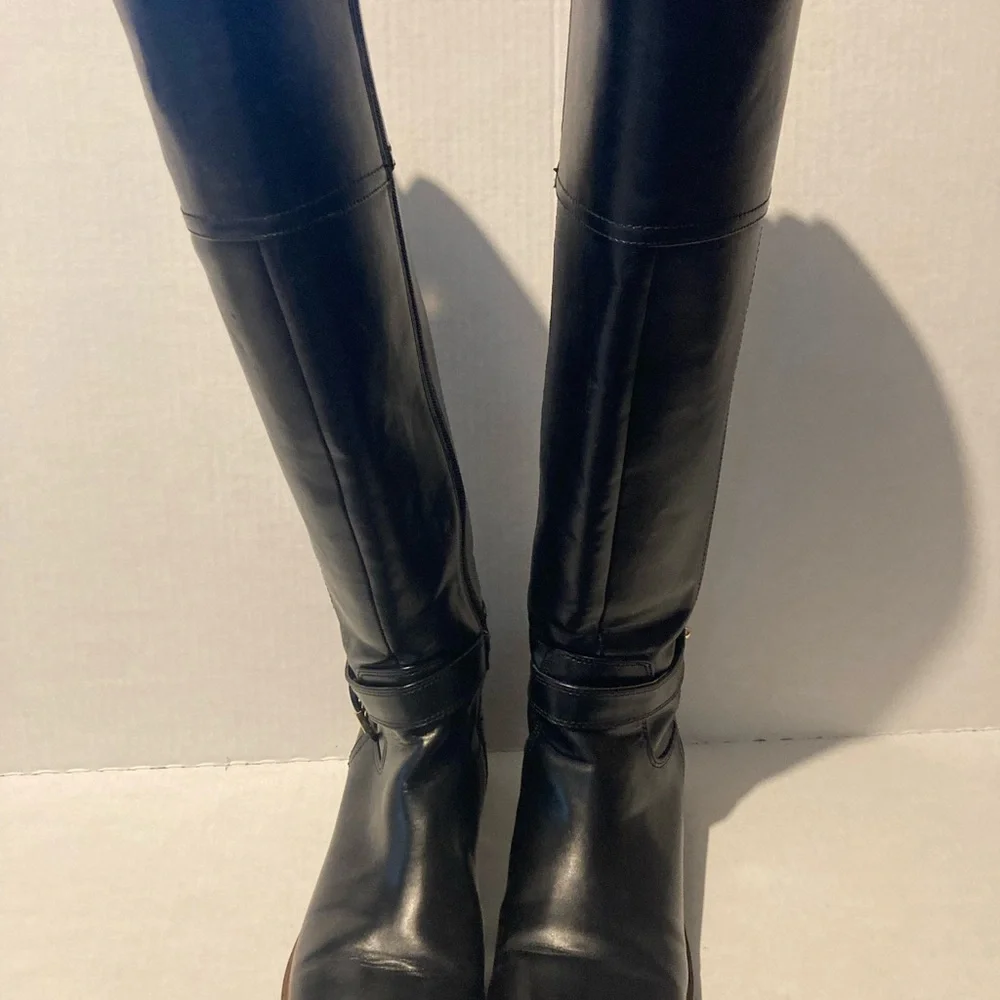 Tommy Hilfiger Black Leather Buckle Women Boot Size 9